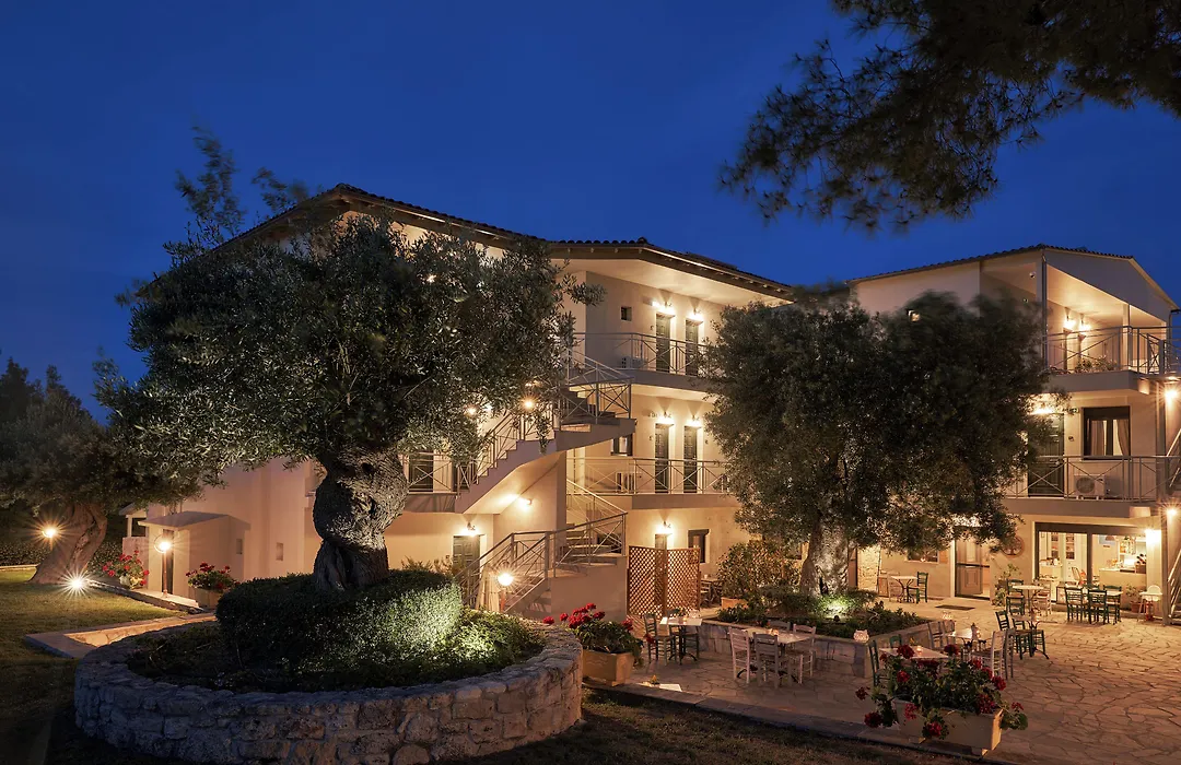 Mirabilia Boutique Hotel-1